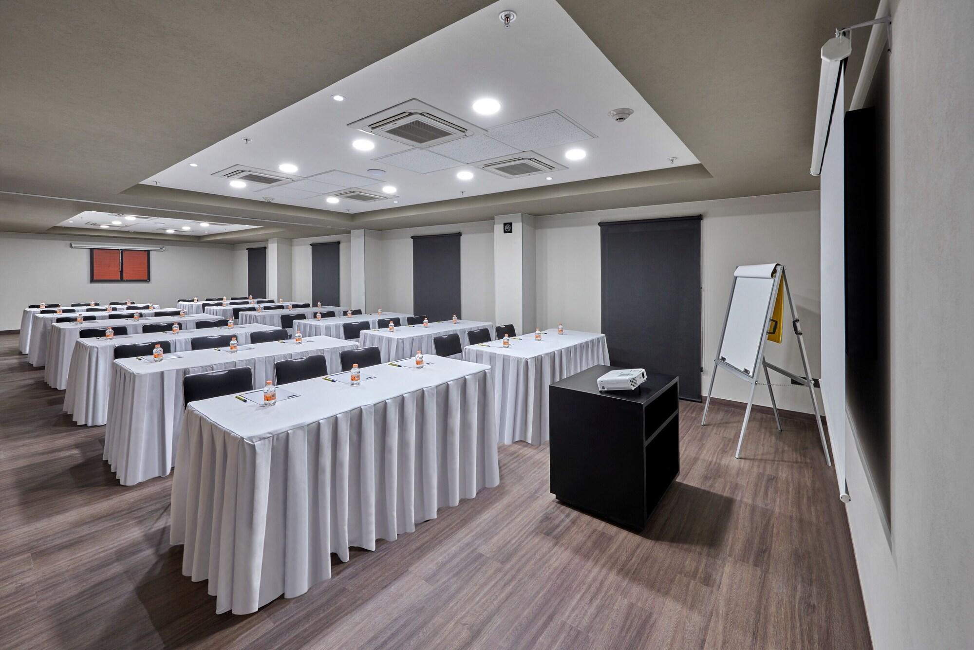 City Express By Marriott Hermosillo Expo Екстериор снимка